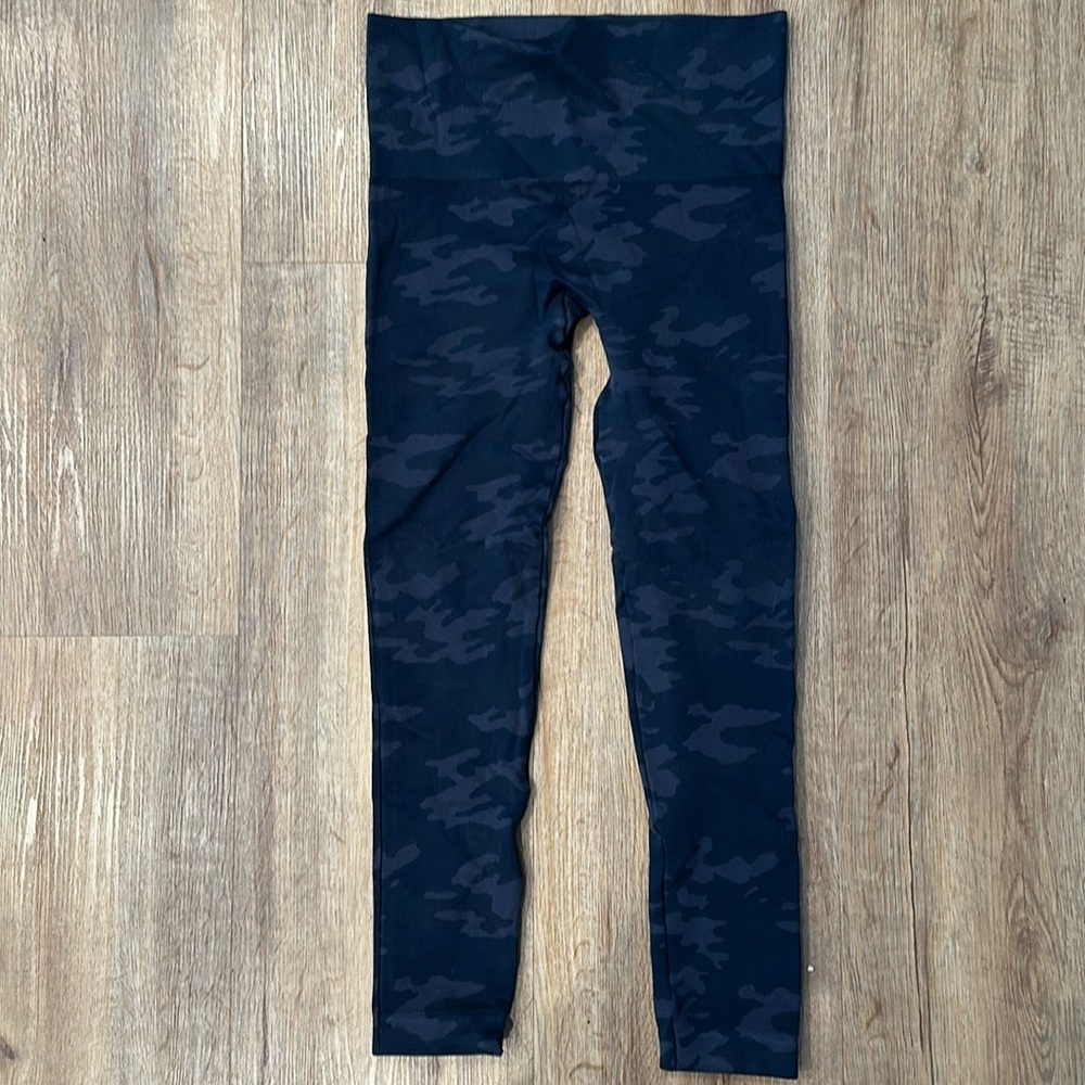 Spanx Camo leggings